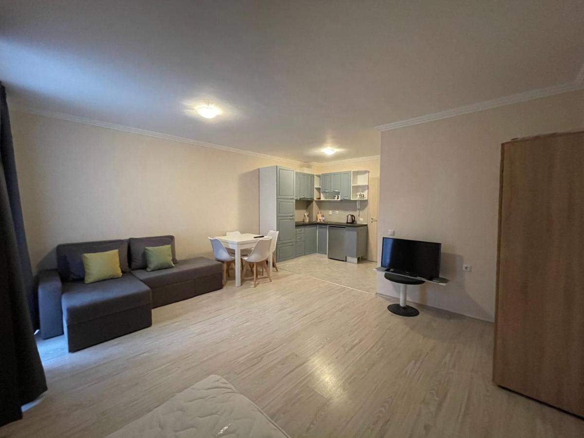 Apartments In Vip Classic Sunny Beach Ngoại thất bức ảnh